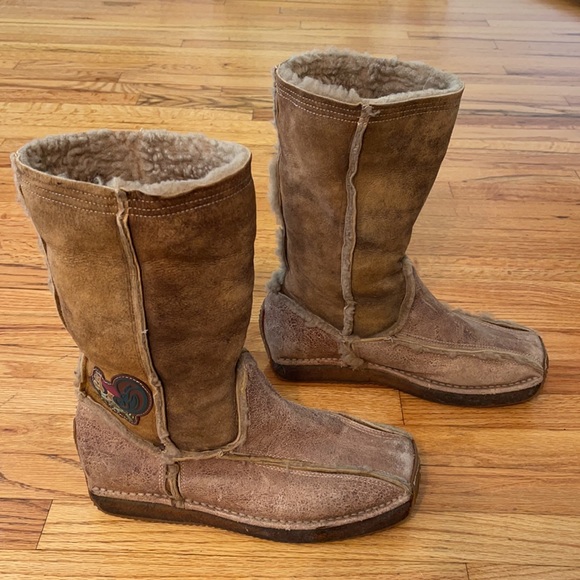 Vintage Fendi Shearling Boots Circa 2005 Size 41 - Picture 3 of 14